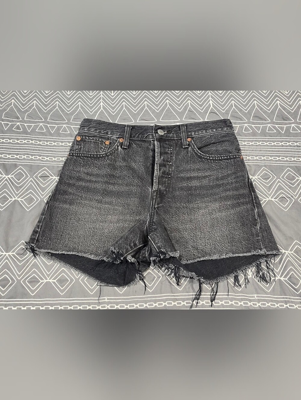 Levis Wedgie High Waisted Shorts In Black Wash Size 27